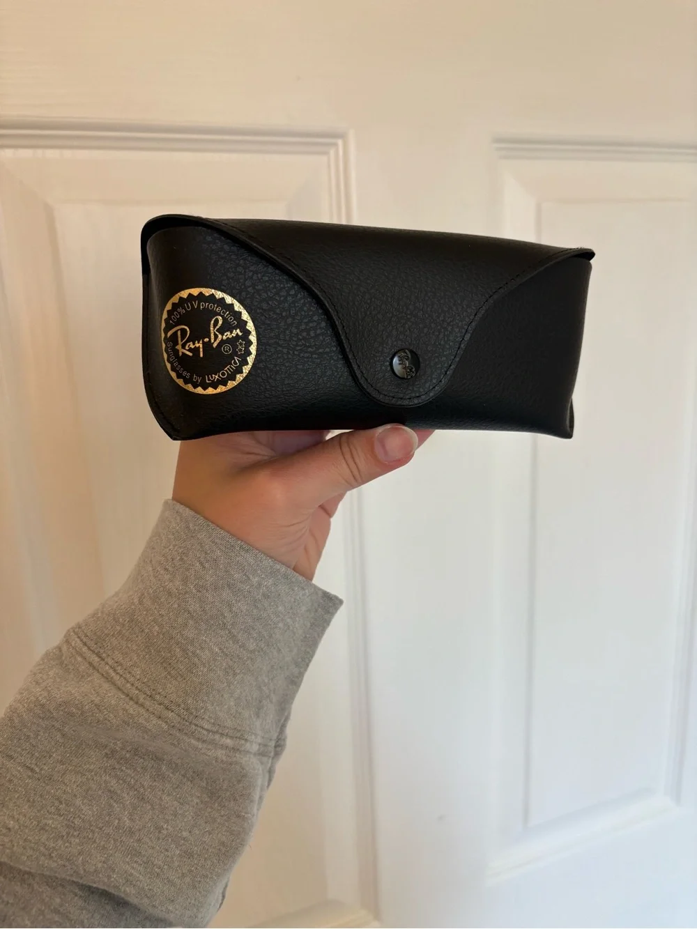 Ray-Ban Black Aviator Sunglasses with Gray Lenses